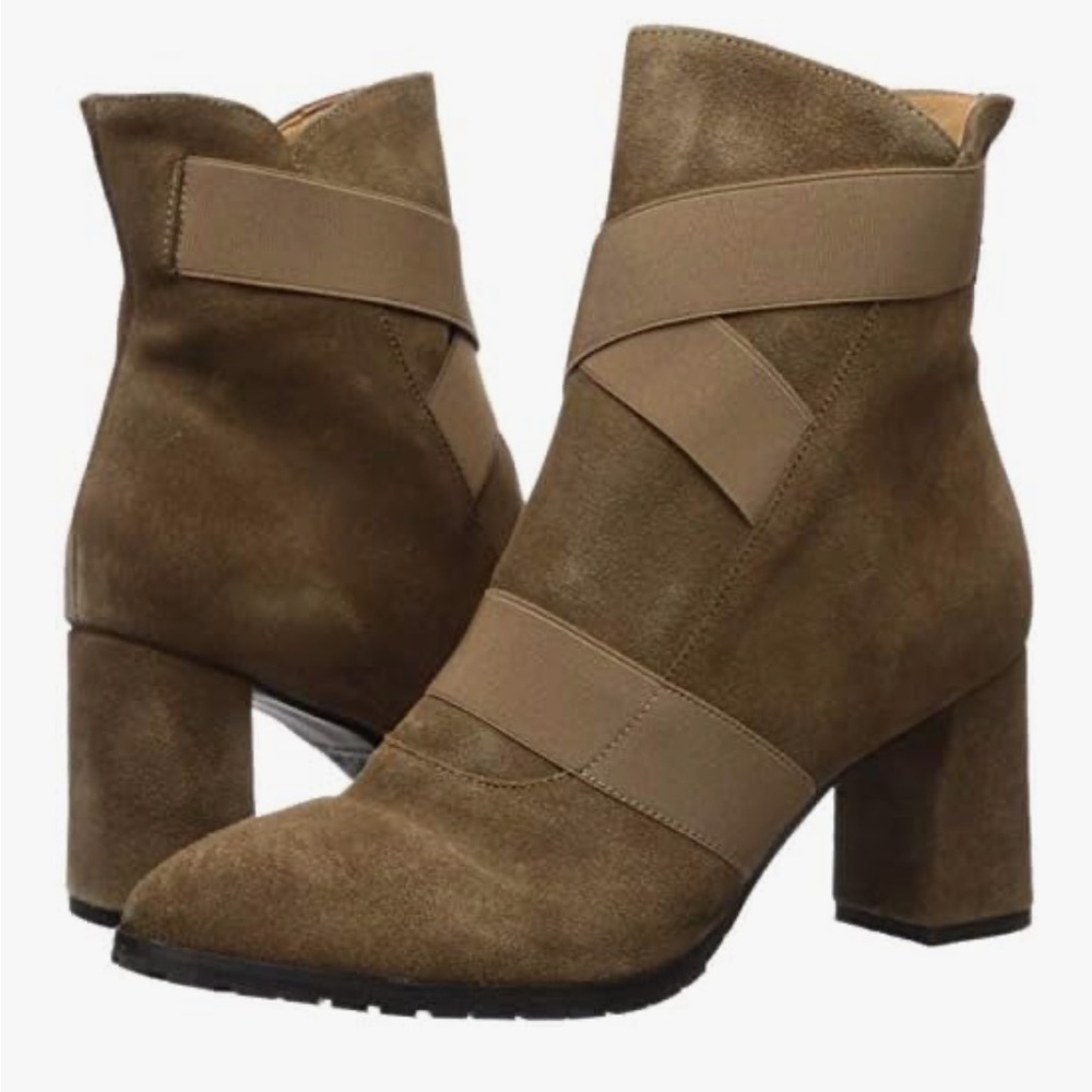 André Assous | Women's Porter Ankle Boot, Tobacco Suede